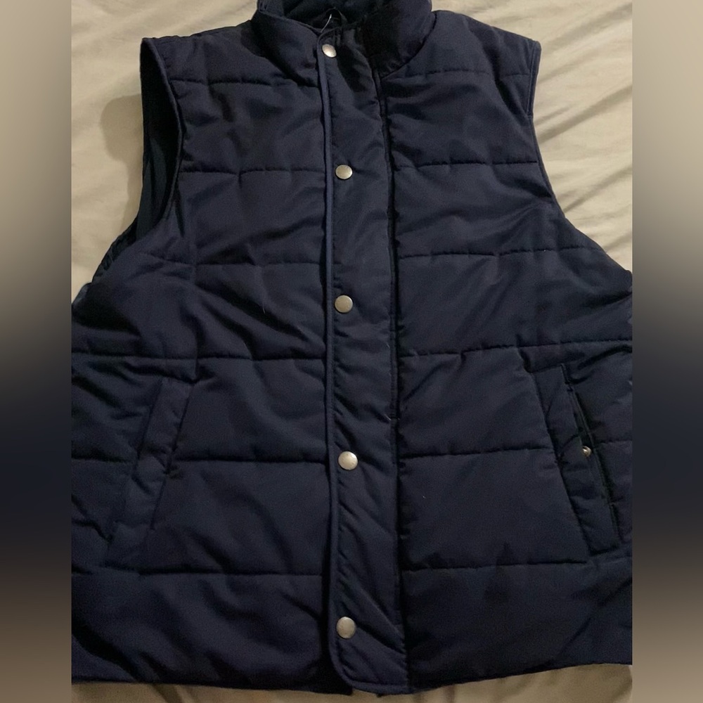 navy blue puffer vest